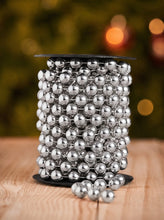 Load image into Gallery viewer, Large metallic silver beaded Christmas tree chain
